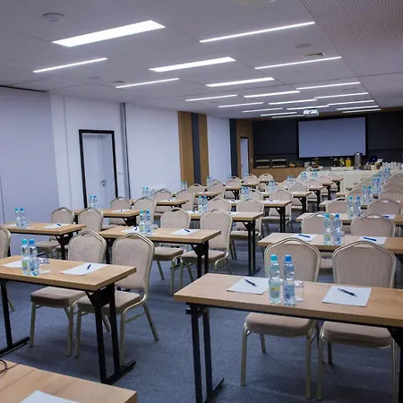 Avangarda 3* Różan