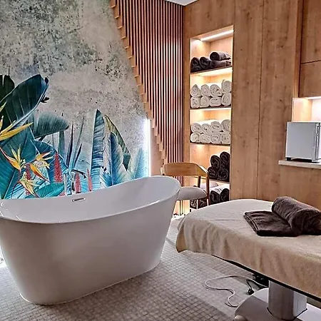 Hotell Avangarda Rozan