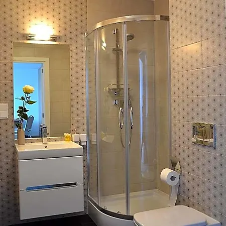 Avangarda Hotell Rozan