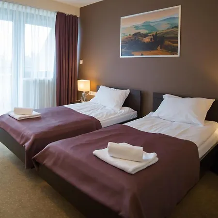 Avangarda Hotel Rozan